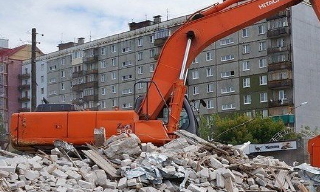 Вывоз строительного мусора с участка в Сыктывкаре недорого от 1536 руб. | 2Землекопа-Скт